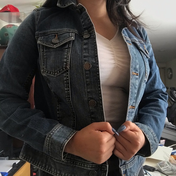 Jean jacket - Picture 1 of 4